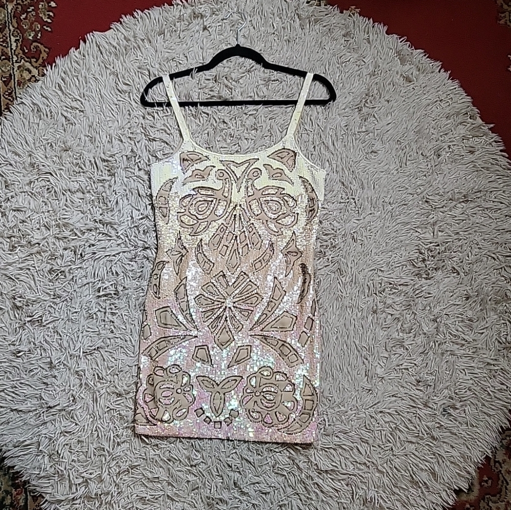 Needle & Thread Sequin Mini Dress Beaded Size 4 Hoco Party Events Going Out NYE